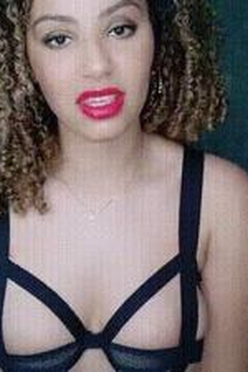 Spit Junkie - Screenshot 1 of 4 - Body Worship