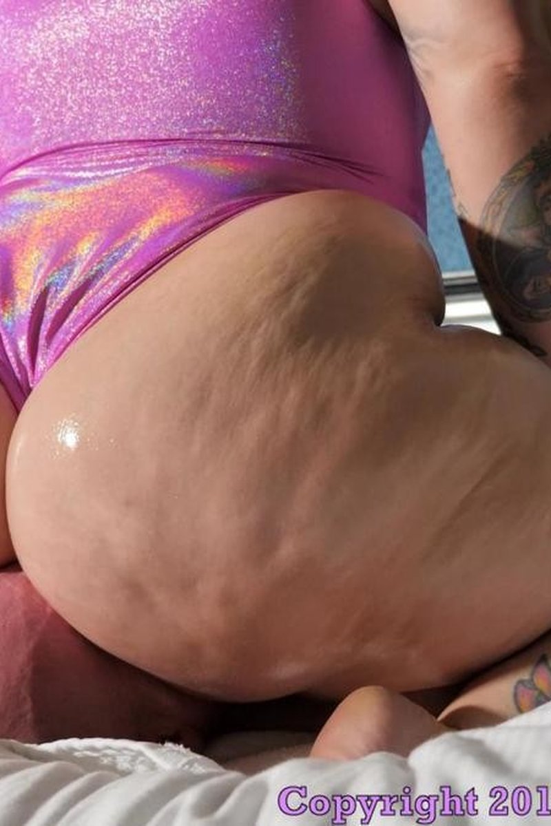Kawaii - Skull Crushing Butt Drops (1080 HD) - Screenshot 1 of 4 - Domination