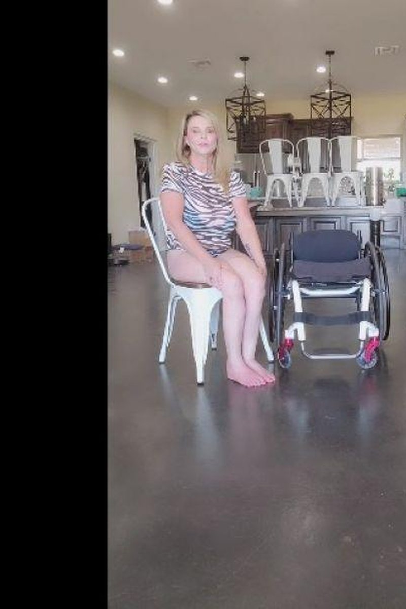 Transferring - Screenshot 1 of 4 - Foot Fetish