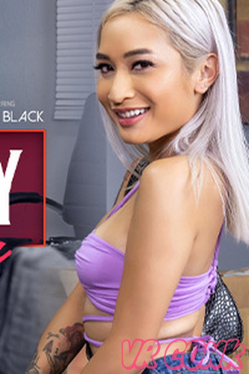 Black Friday Fever - Screenshot 1 of 4 - Close Up