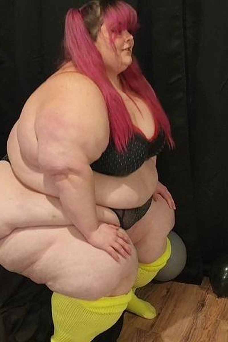 Shattering Balloons - Screenshot 1 of 4 - BBW