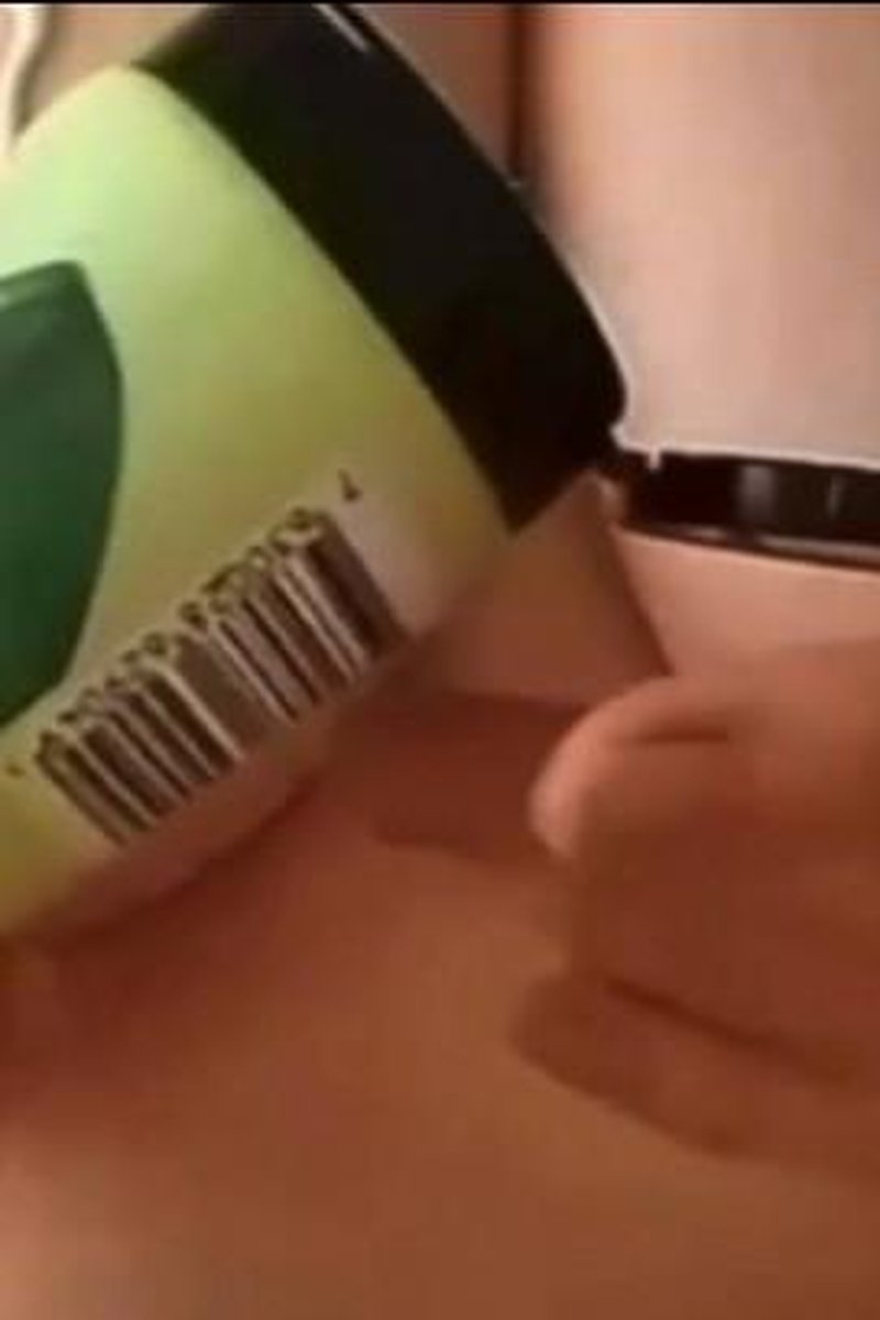 Bodylotion Show Quer - Screenshot 1 of 4 - Big Tits