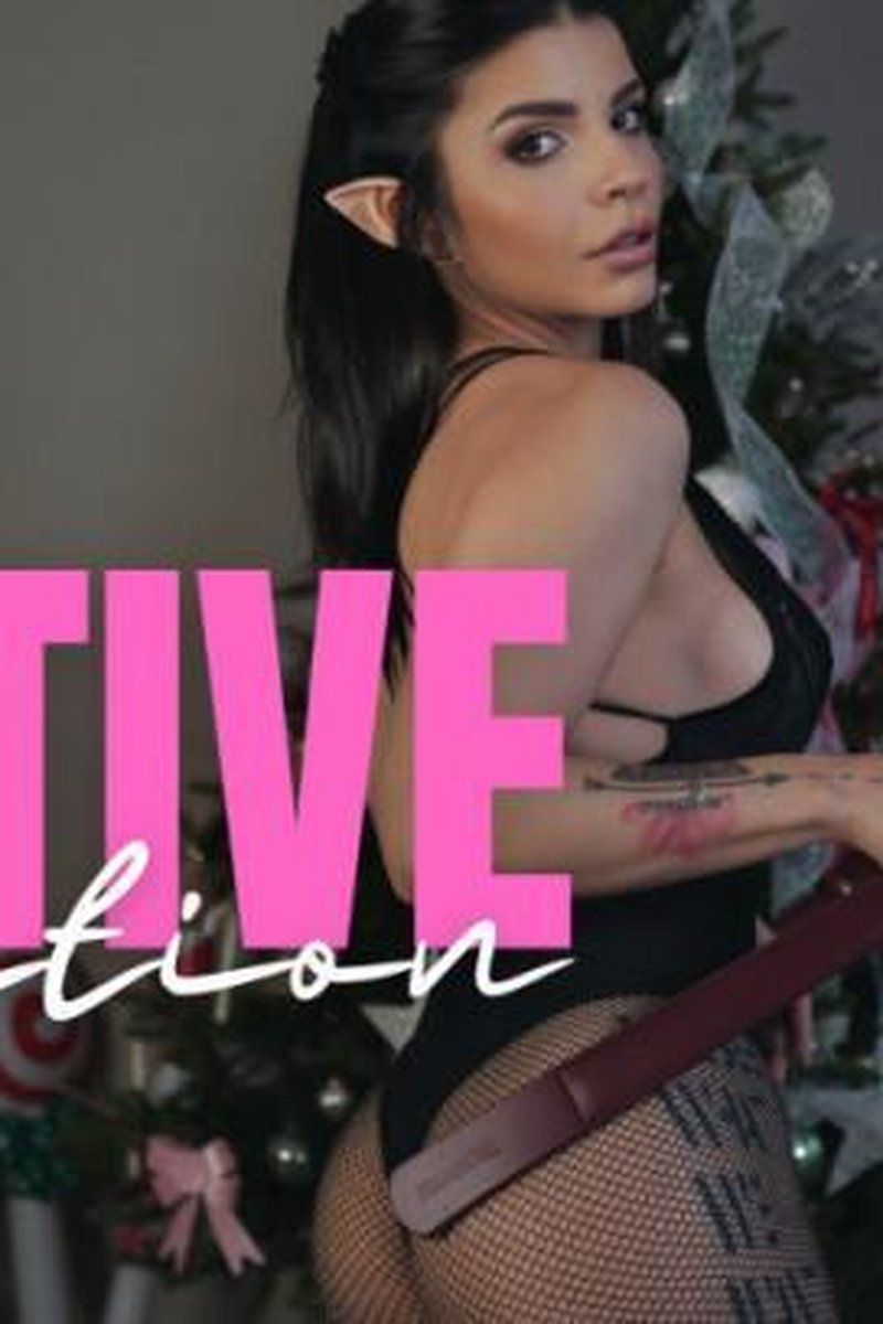 Festive Seduction - Screenshot 1 of 4 - Alexa Creed