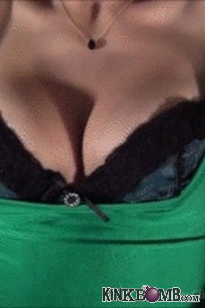 Devious Queen: Mind Fucking Boobs - Screenshot 1 of 4 - Tit Worship