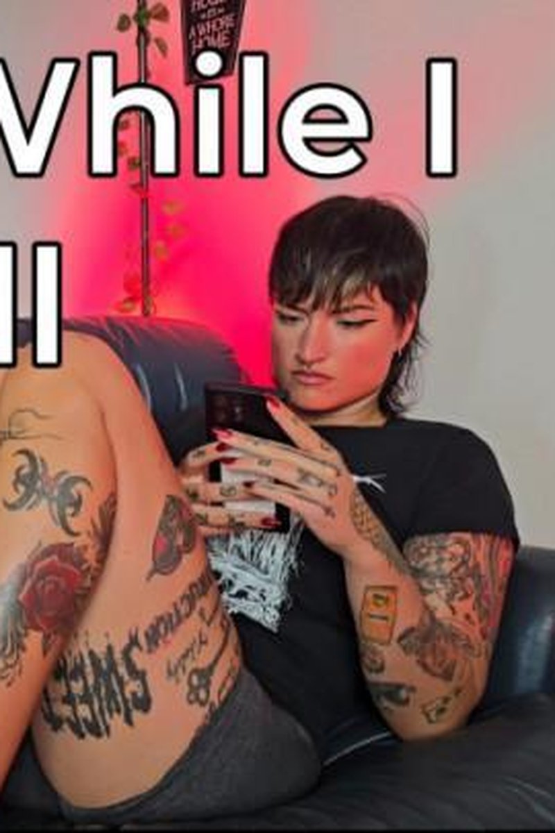 Ignored While I Scroll - Screenshot 1 of 4 - Babes