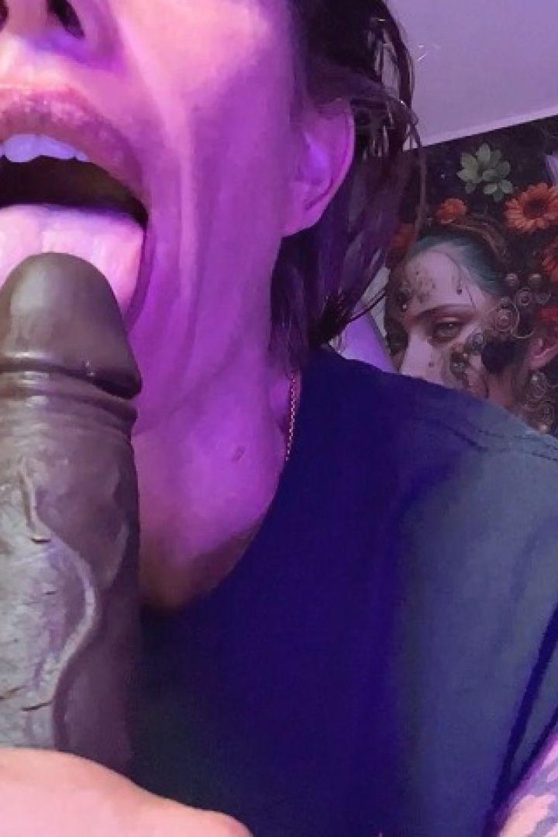BBC Cuckolding - Screenshot 1 of 4 - BBC