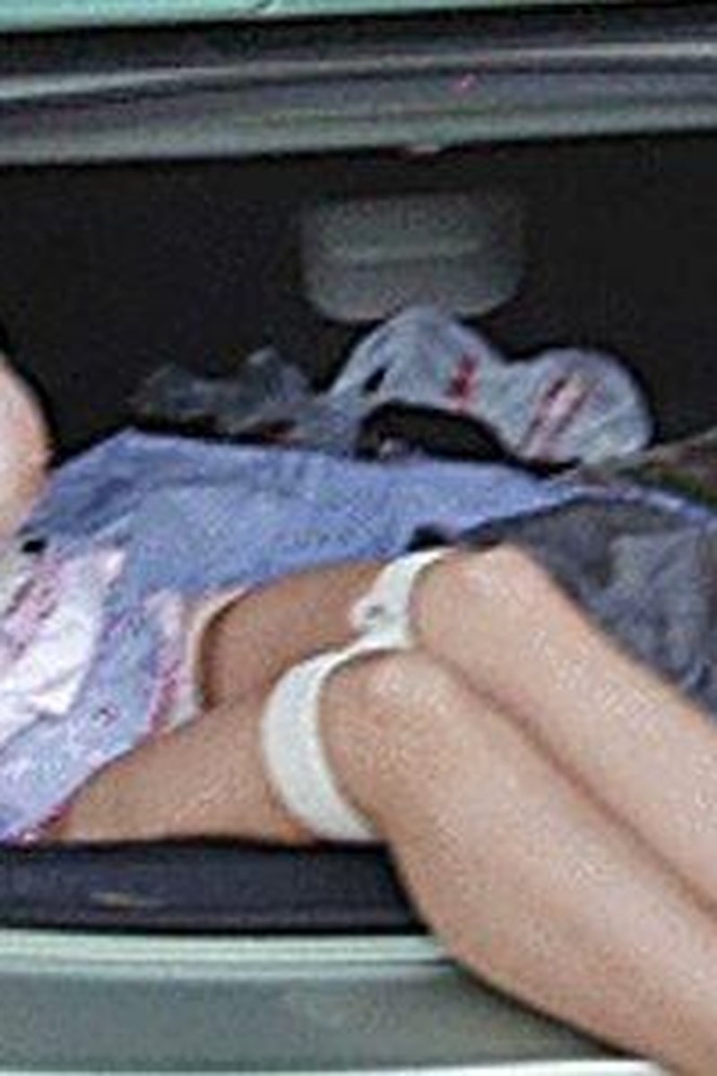 Car Captive Lorelei - Hidef - Screenshot 1 of 4 - Big Tits
