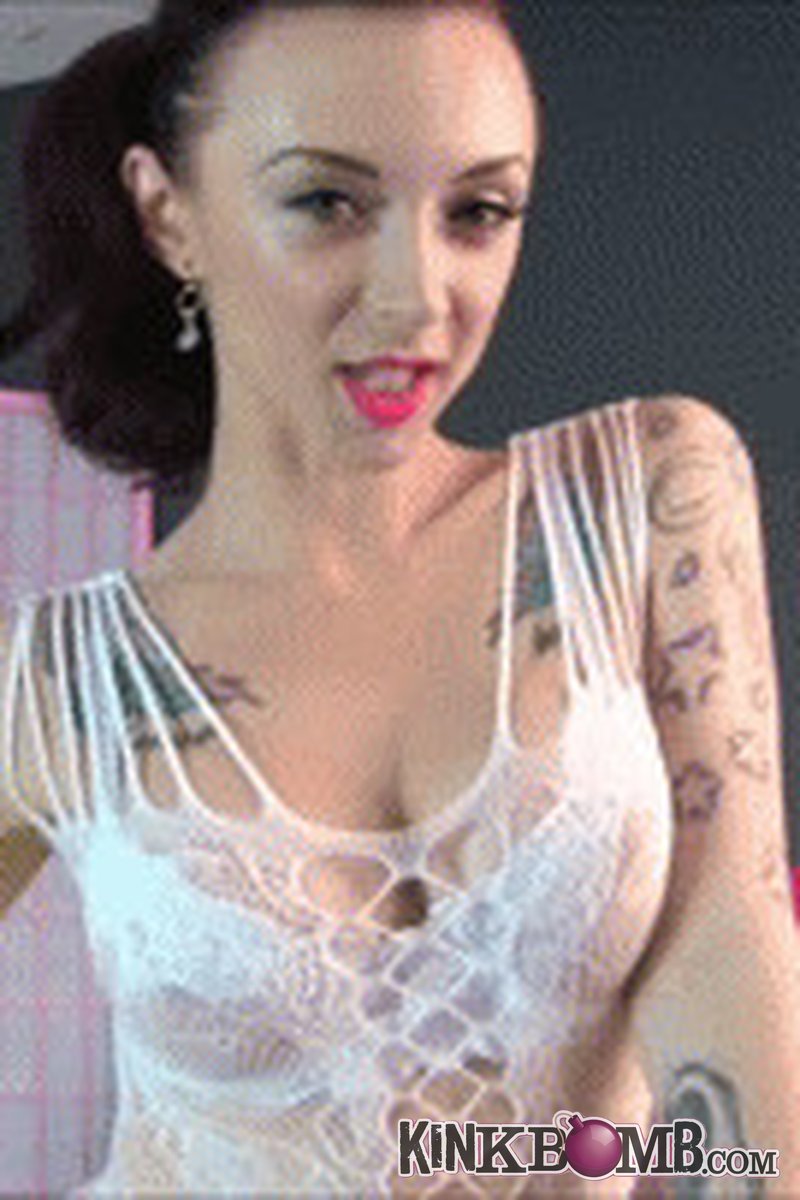Londonlix: Biceps Joi - Screenshot 1 of 4 - Masturbation