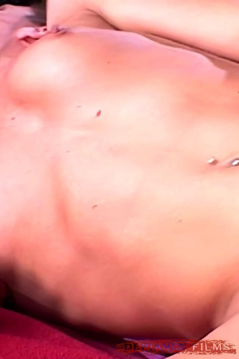 Total Whores - Screenshot 1 of 4 - Bisexual