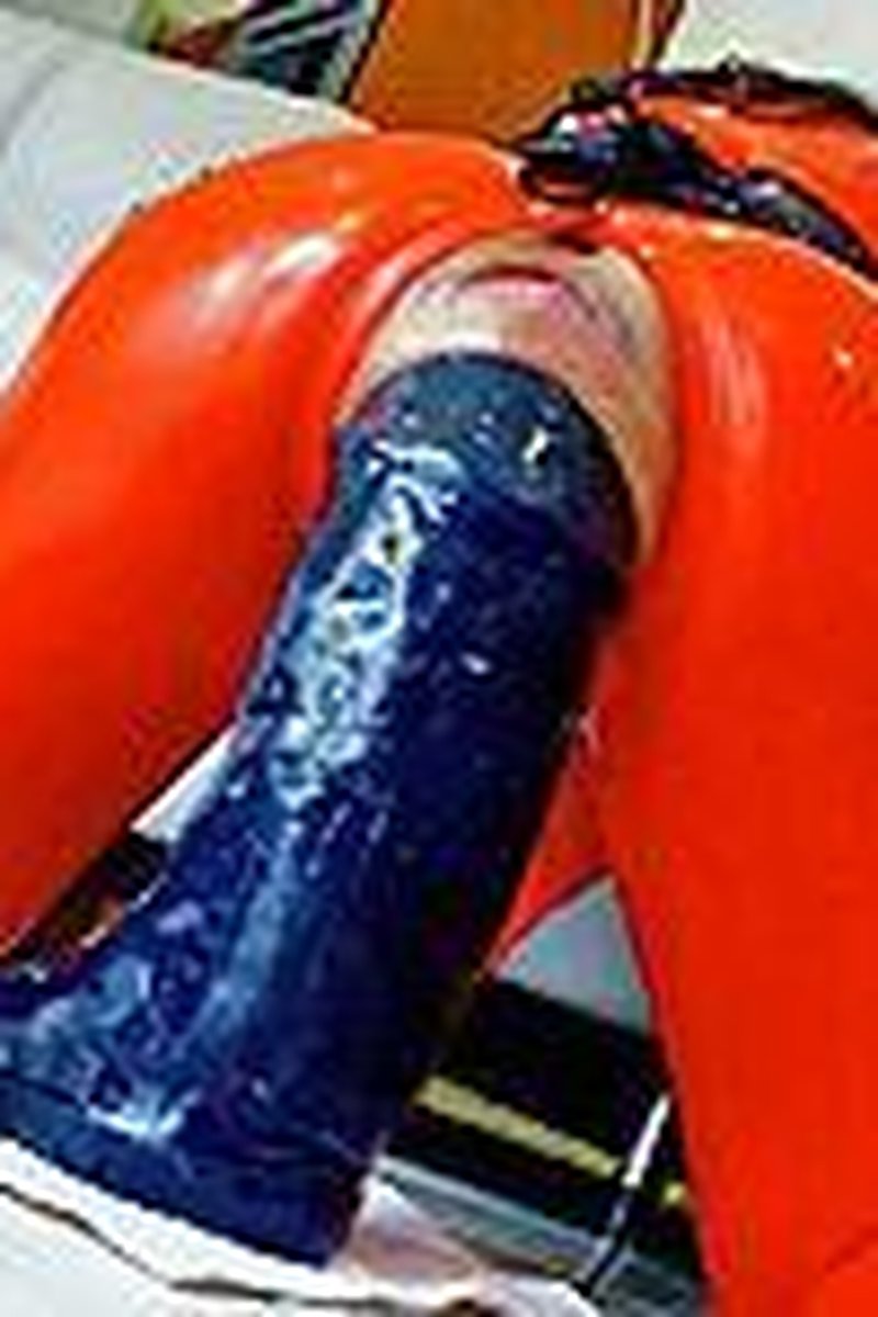 Helens Cunt Busting Orgasm - Screenshot 1 of 4 - Amateur