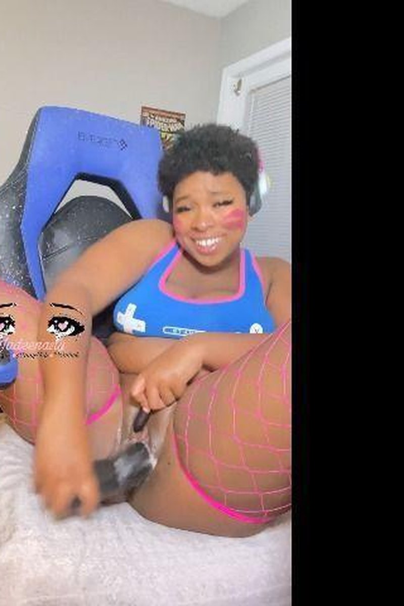 Dva Loves BBC - Screenshot 1 of 4 - BBC