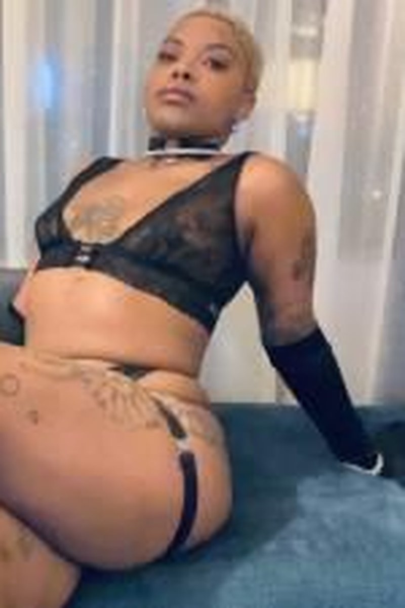 Get Spanked - Screenshot 1 of 4 - Black