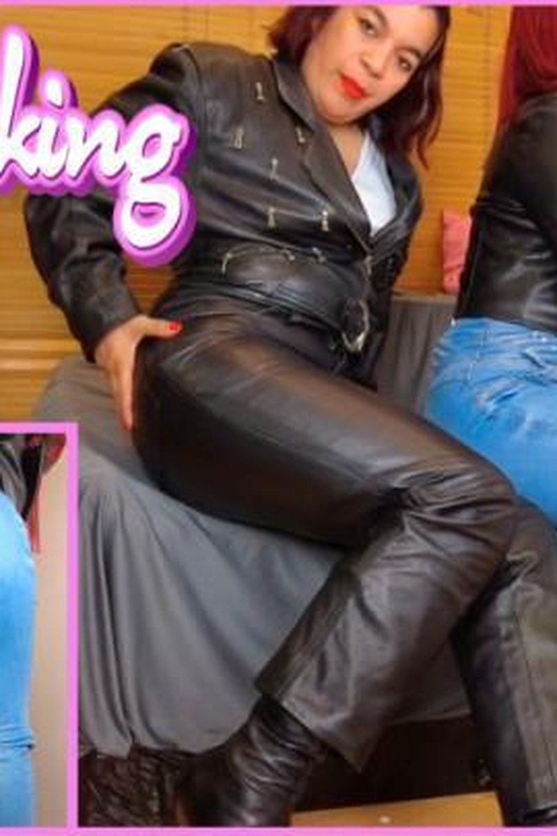 Pants Stroking - Screenshot 1 of 4 - Boots