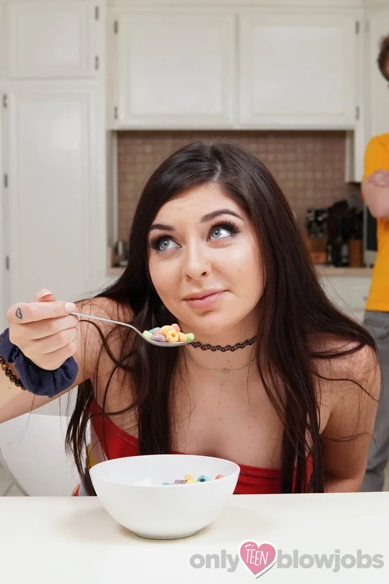 Fruity Loops - Screenshot 1 of 4 - Blowjob