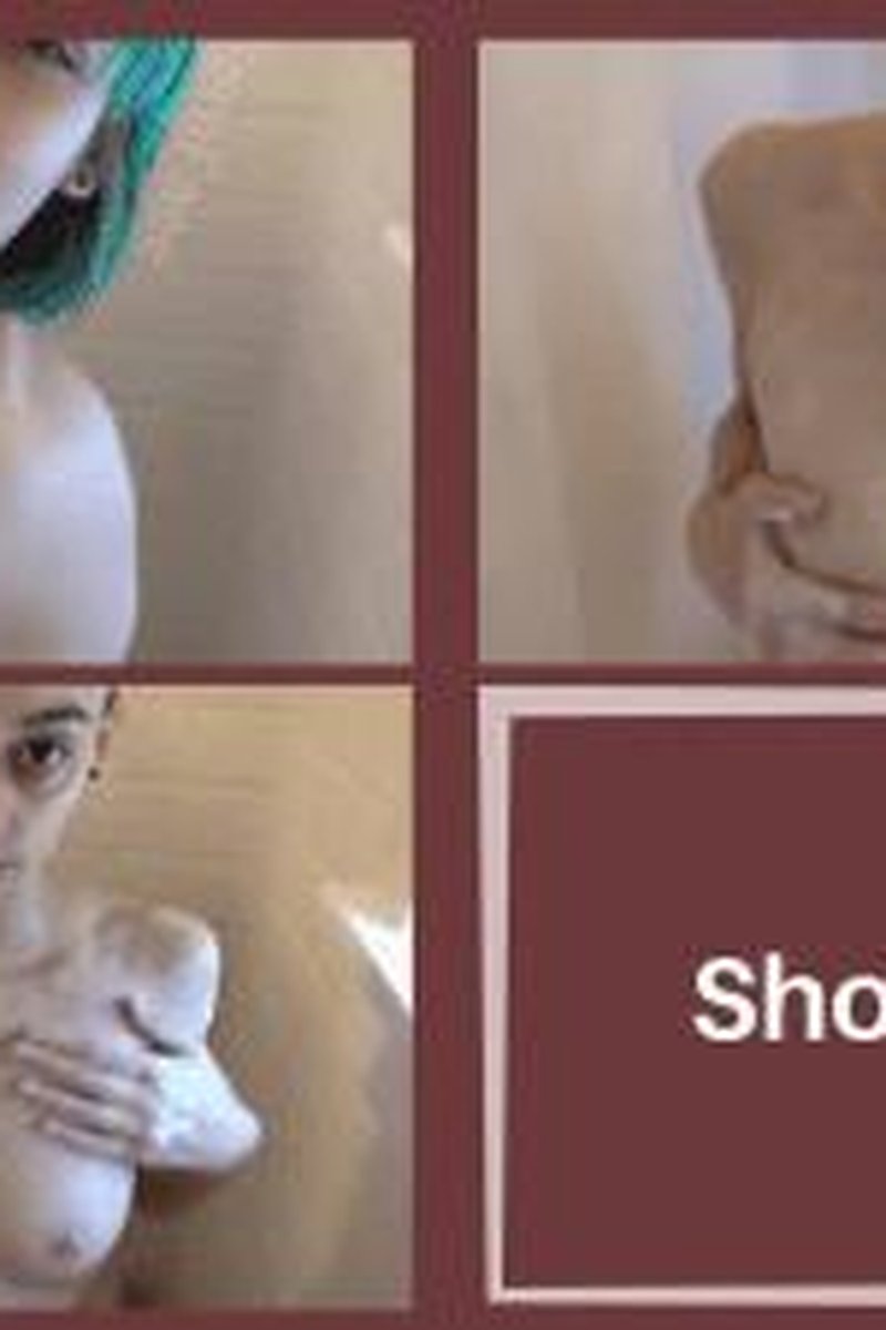 Shower Time - Screenshot 1 of 4 - Babes