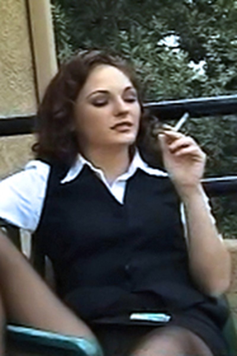 Getting Personal - Screenshot 1 of 4 - Smoking