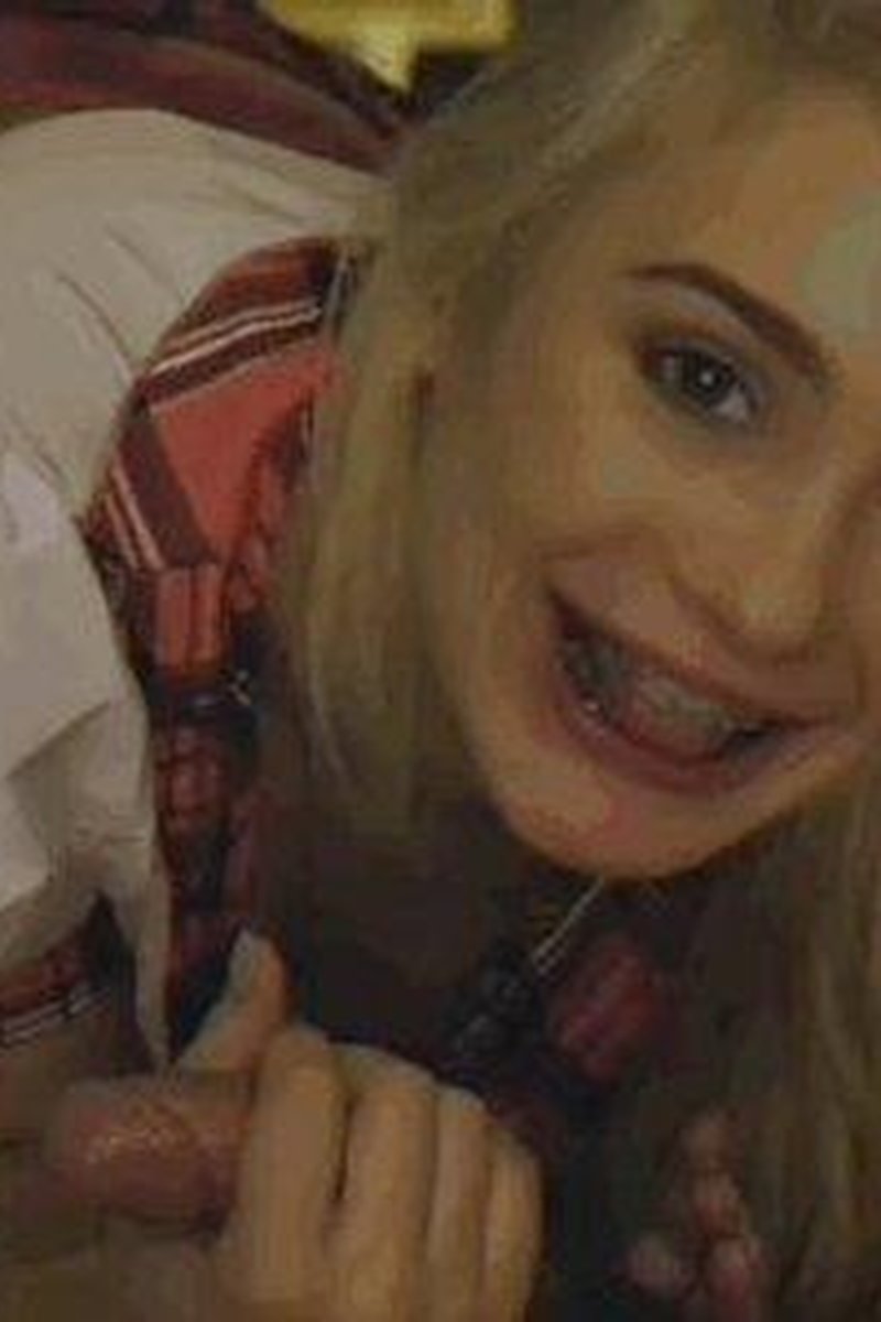 Trance Therapy - Screenshot 1 of 4 - Blowjob