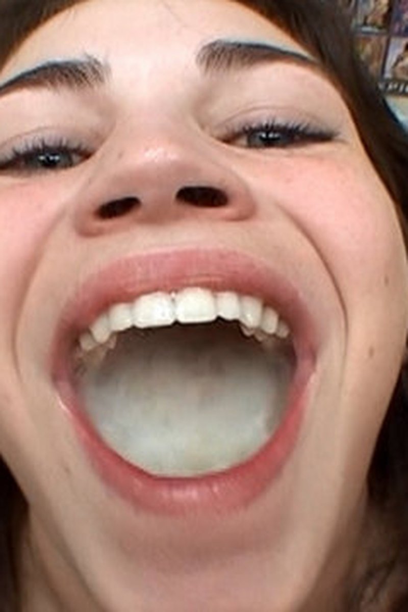 Faith - Screenshot 1 of 4 - Blowjob