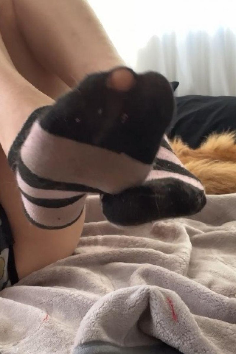 Holey Socks - Screenshot 1 of 4 - Babes