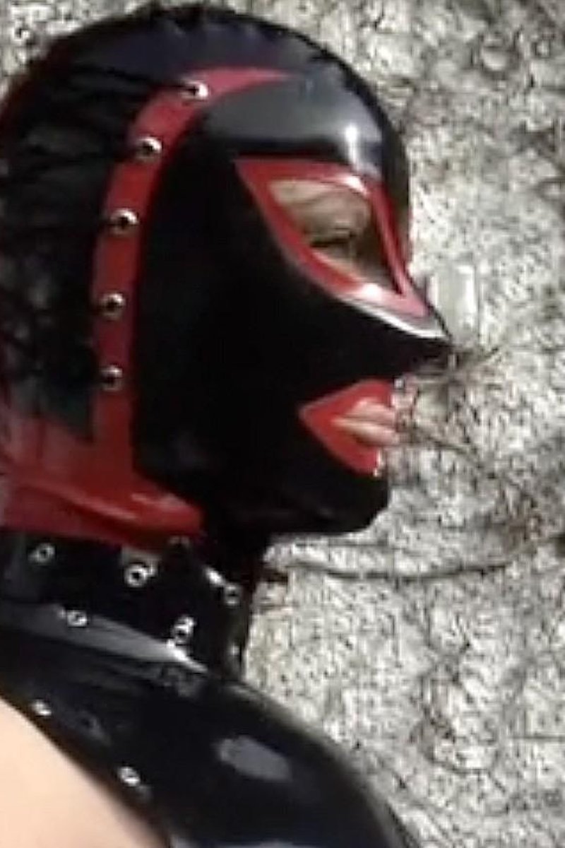 Electro 1/3 - Screenshot 1 of 4 - Bondage