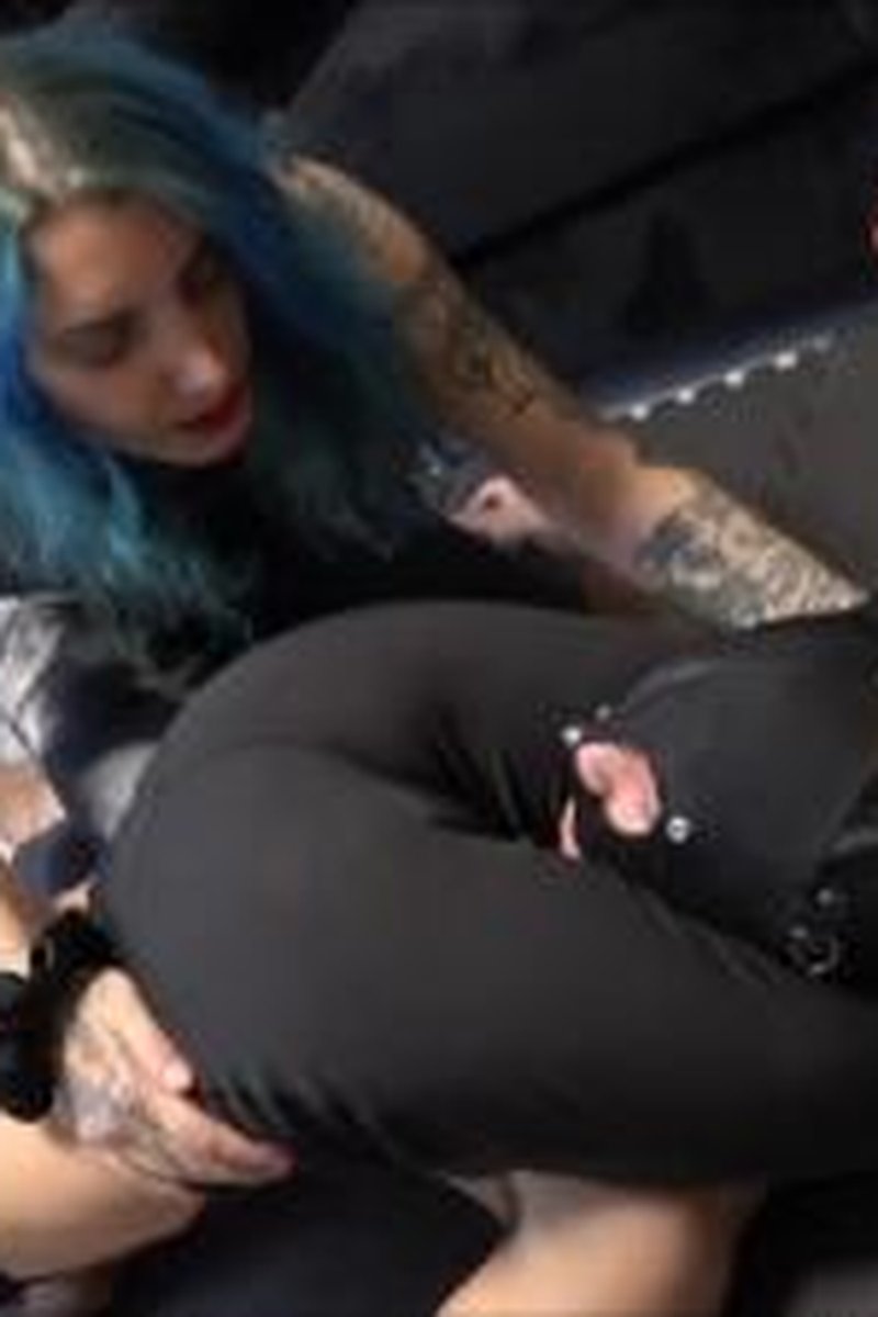 Sequel Gymbro Humiliated Amarena & Lilli Bayle - Screenshot 1 of 4 - 21 Year-old