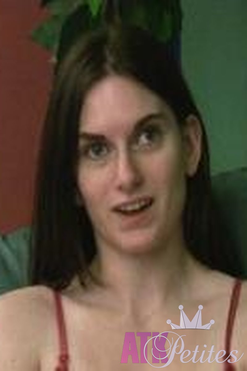 Cathy - Interview - Screenshot 1 of 4 - Cathy Cat035