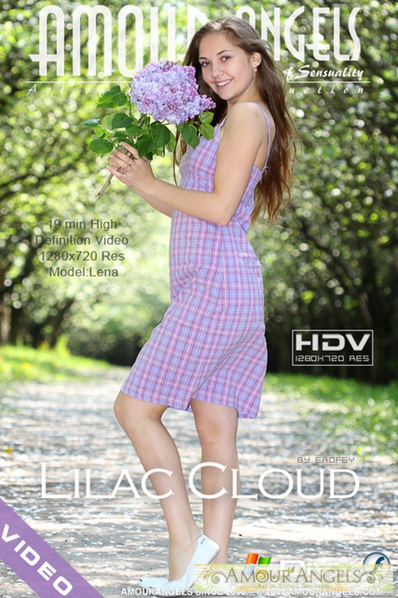 Lilac Cloud - Screenshot 1 of 4 - Erotica