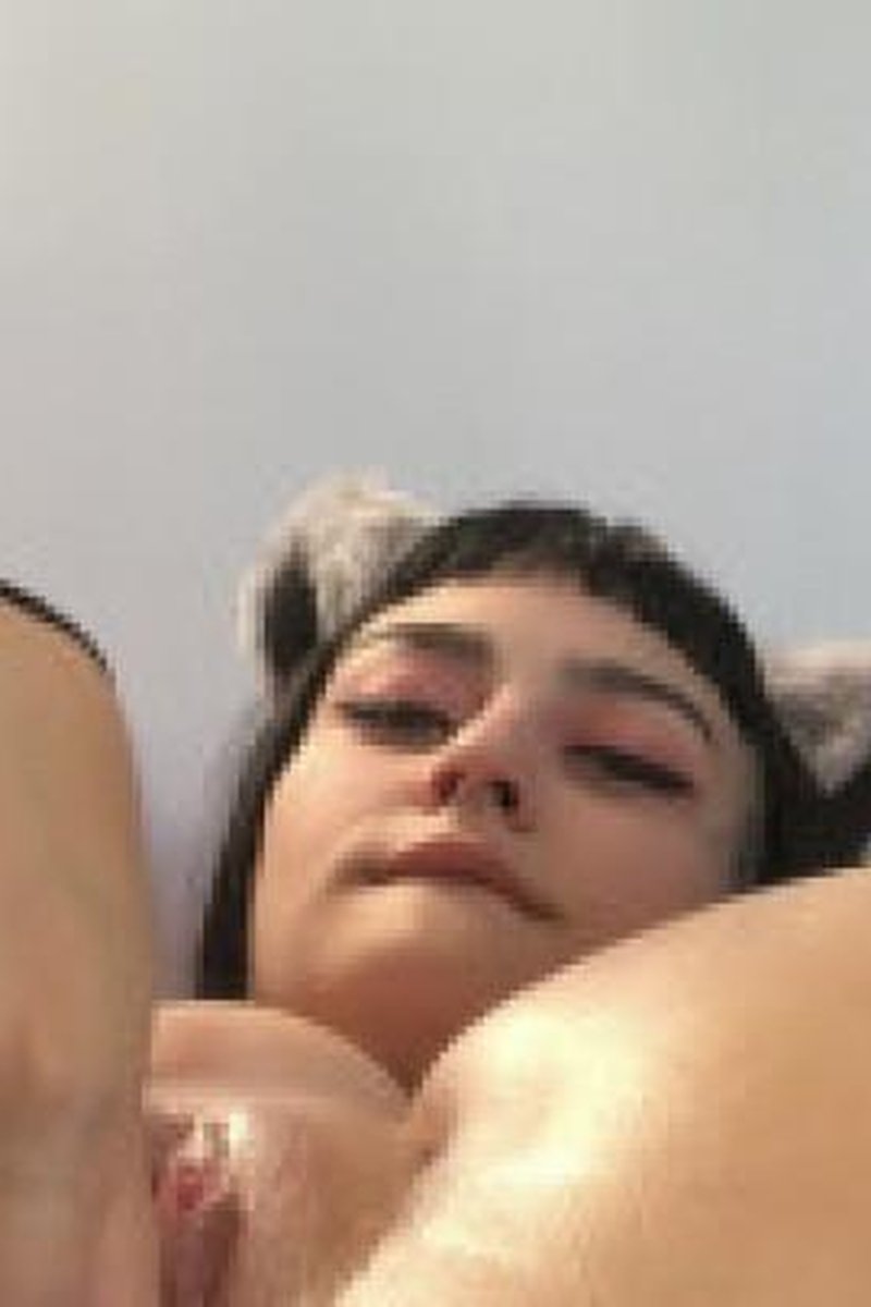 Small Anal - Screenshot 1 of 4 - Anal