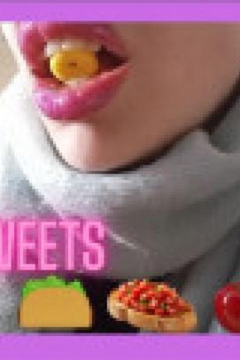 Eating Sweets - Screenshot 1 of 4 - Crush Fetish