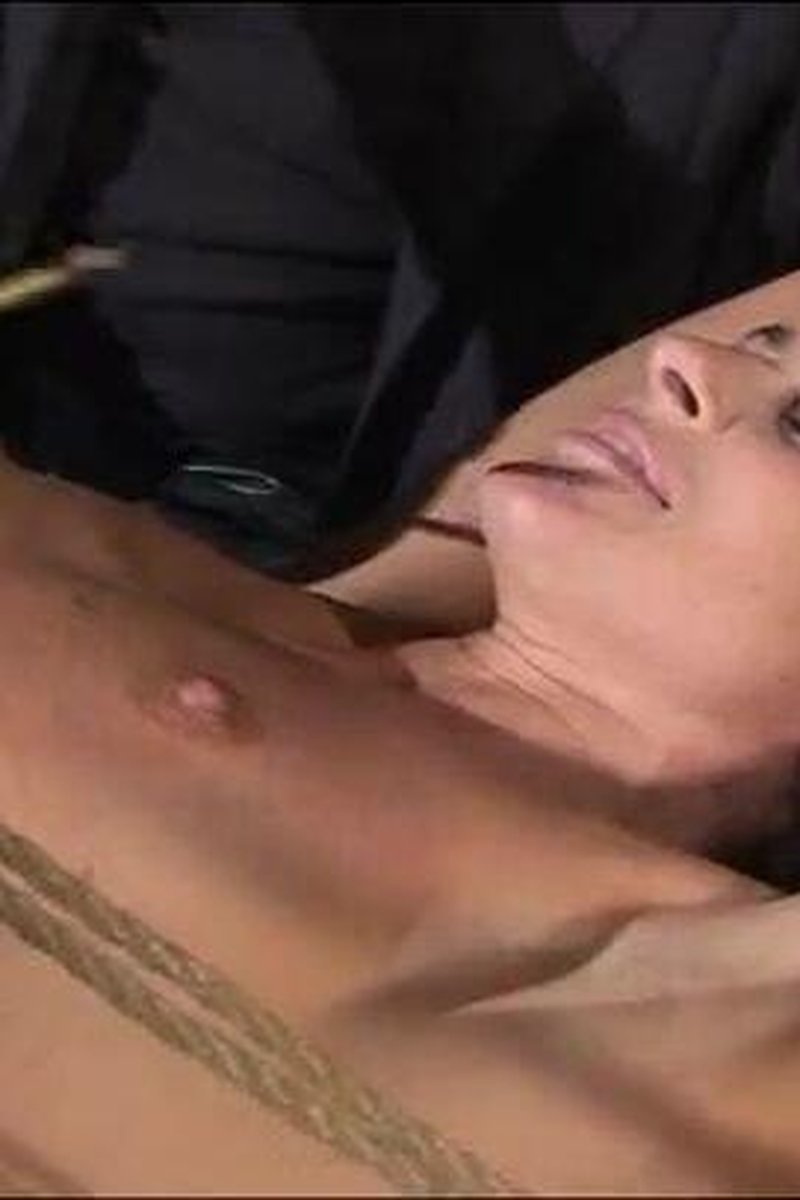 Immoral Desires Part 4 - Screenshot 1 of 4 - Bondage