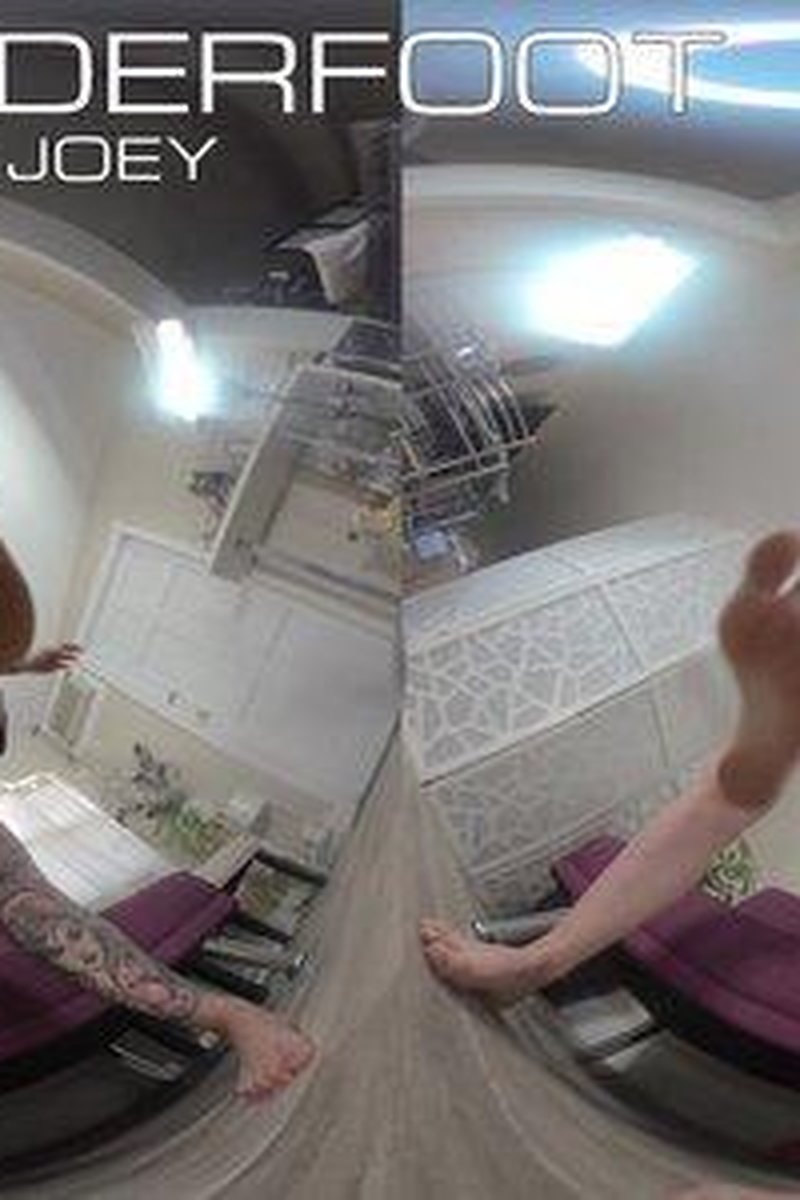 Mandy Madeline & Joey - Pinned Underfoot - 3D VR 180 - Screenshot 1 of 4 - Bitch