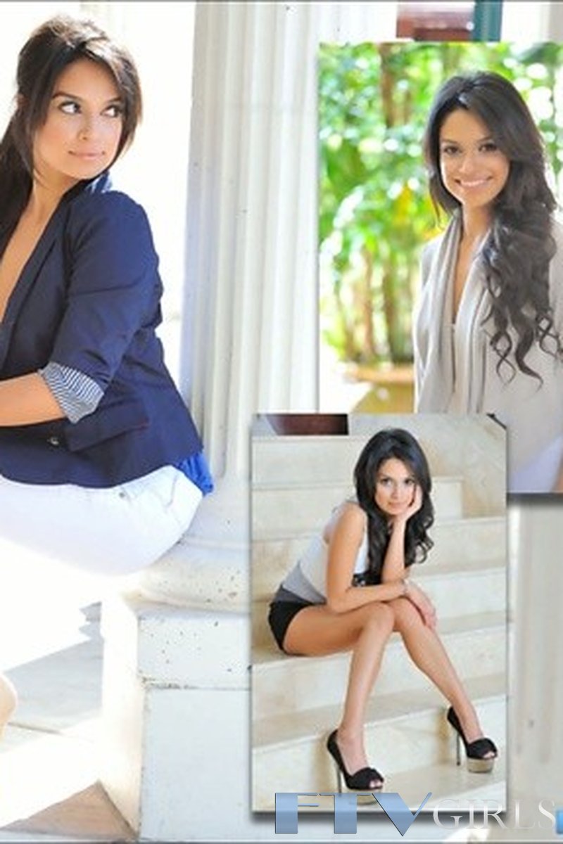 Public Extras - Screenshot 1 of 4 - Public Nudity