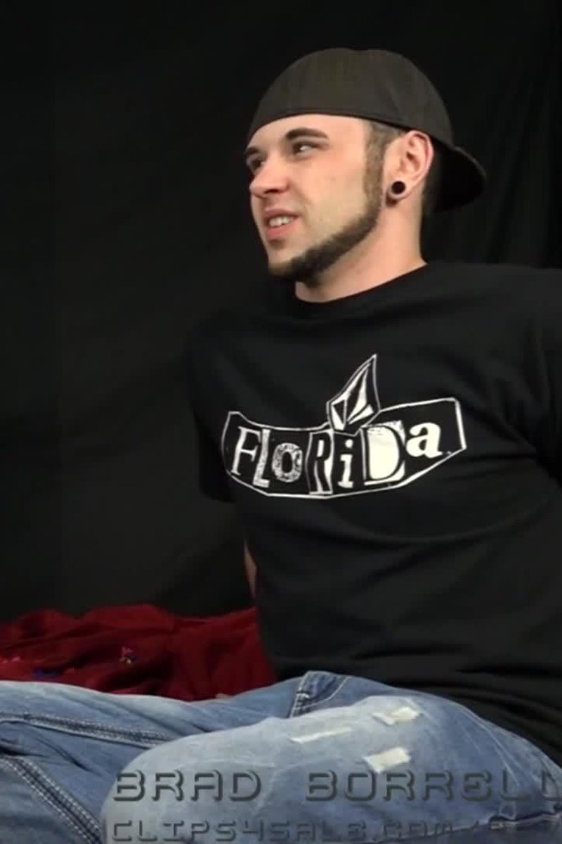 Lost Bets - Screenshot 1 of 4 - Golden Shower