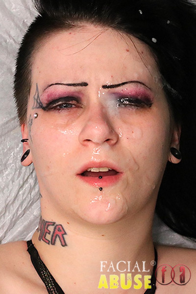 Operation Honk - Screenshot 1 of 4 - Blowjob