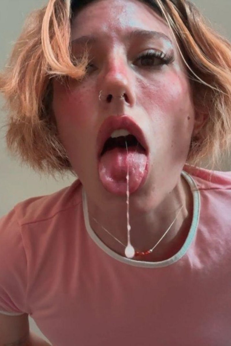 Found Hiding Tiny Vore - Screenshot 1 of 4 - Fetish