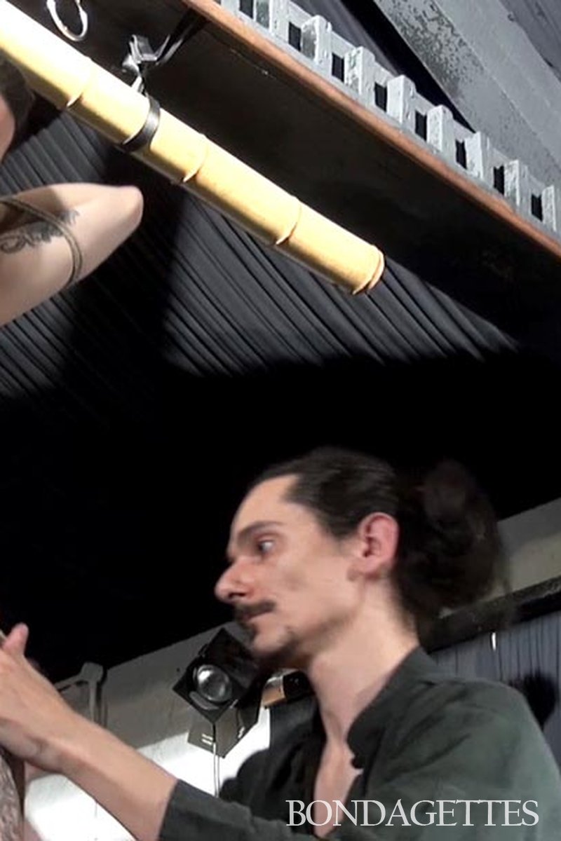 Digital Devil 4 - Screenshot 1 of 4 - Asian