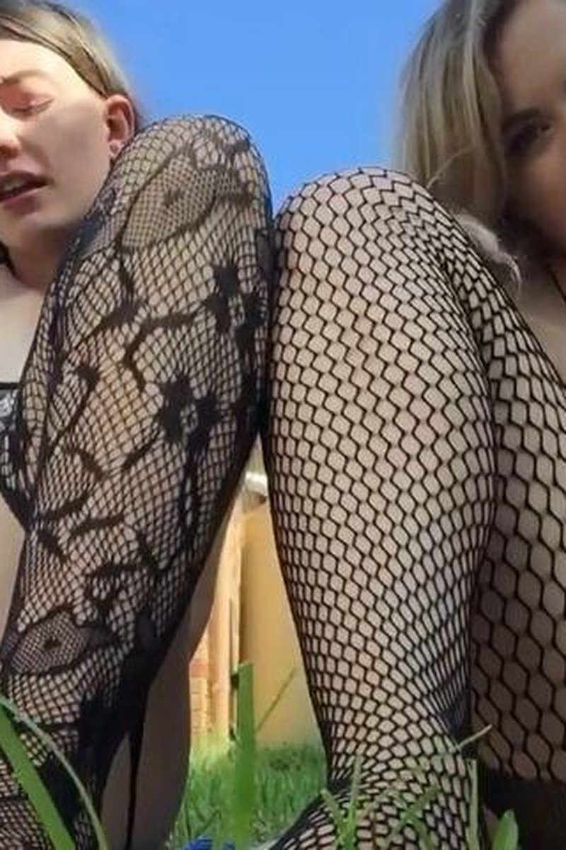 Outside Fun - Screenshot 1 of 4 - Masturbation