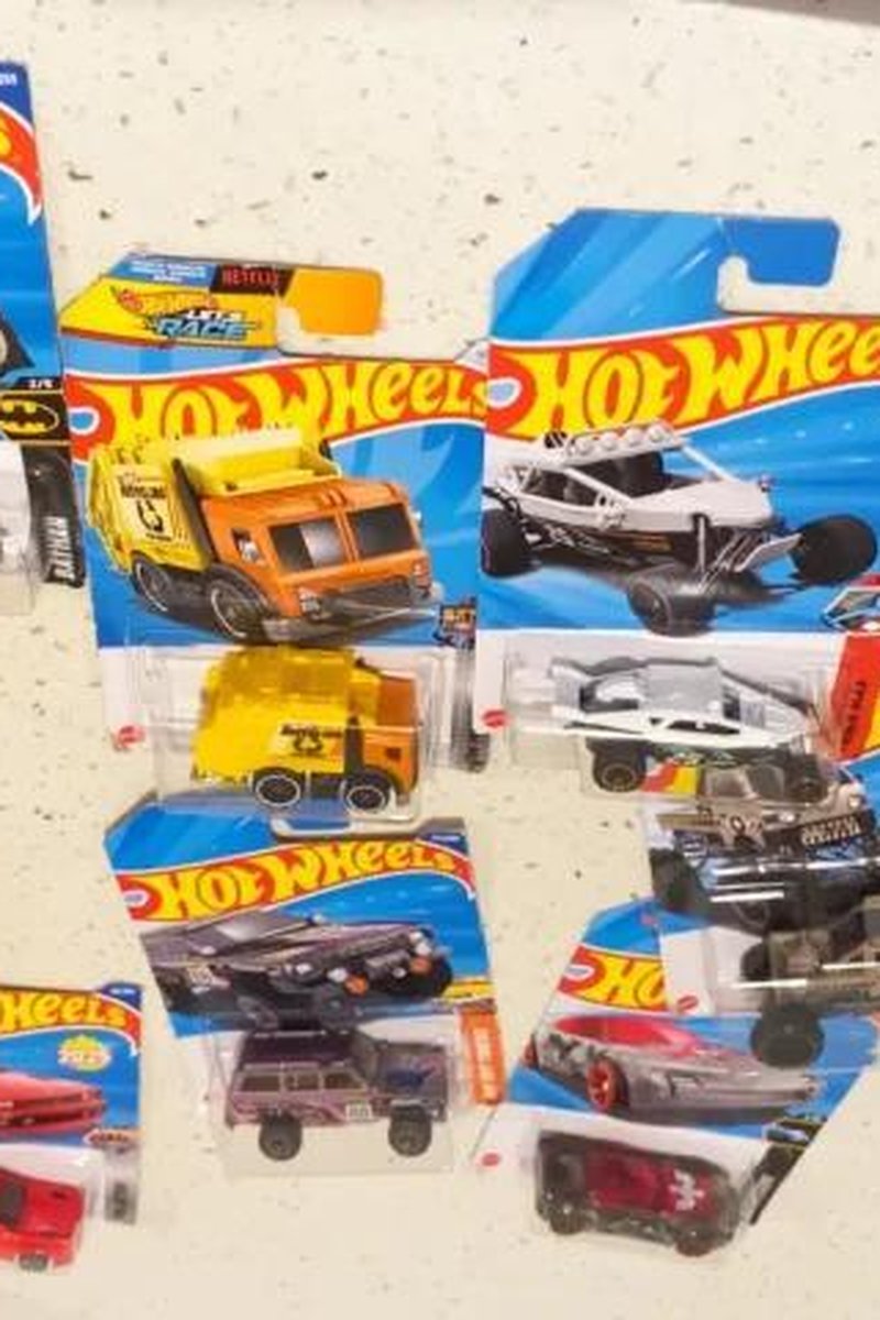TP-yourvidsfrenchgoddess-annihilating-toy-cars-prologue