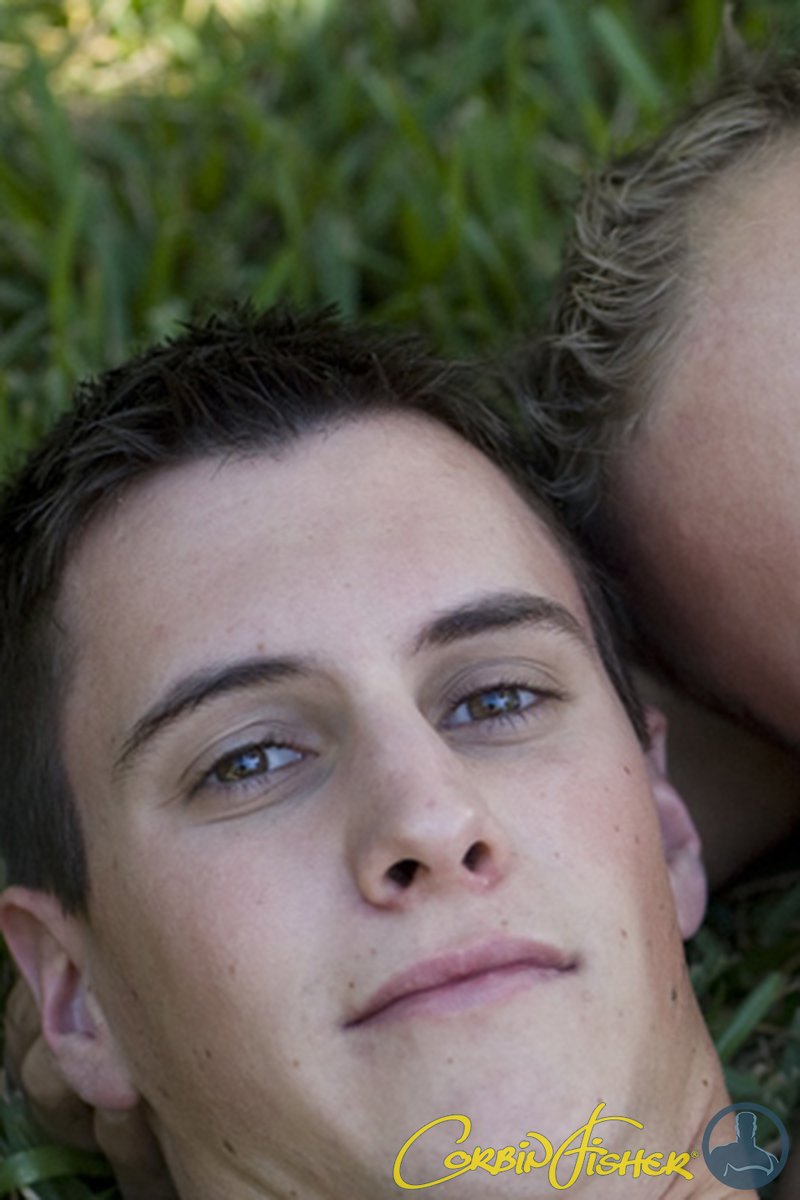 Blowing Travis - Screenshot 1 of 4 - Trent