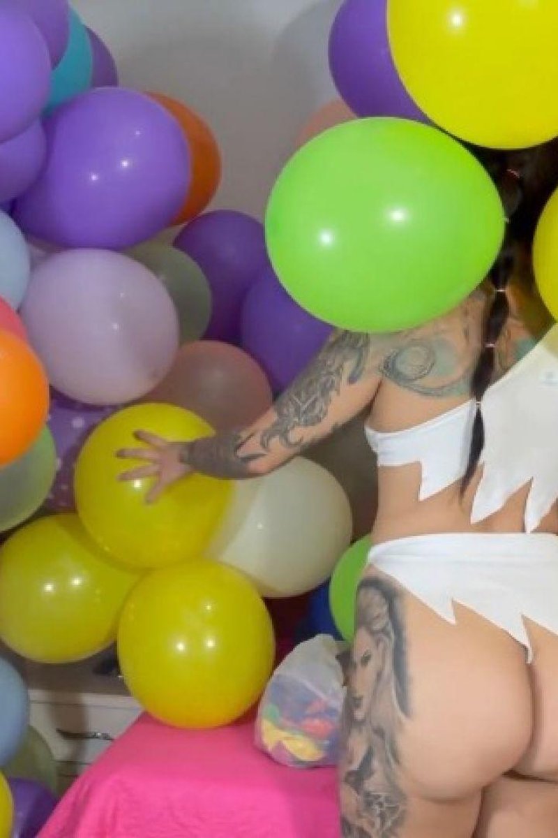 Fun Balloons - Screenshot 1 of 4 - Balloon Fetish