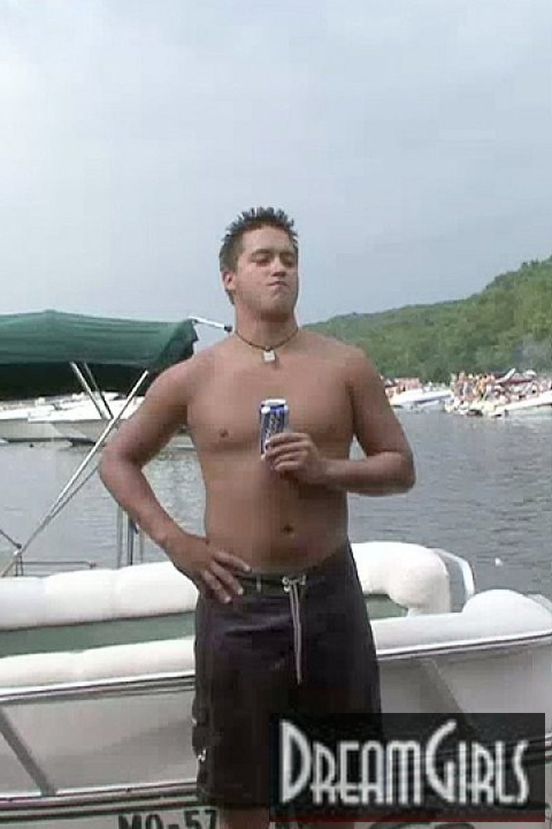 Kellie Is Hot Tan And Horny - Screenshot 1 of 4 - Amateur