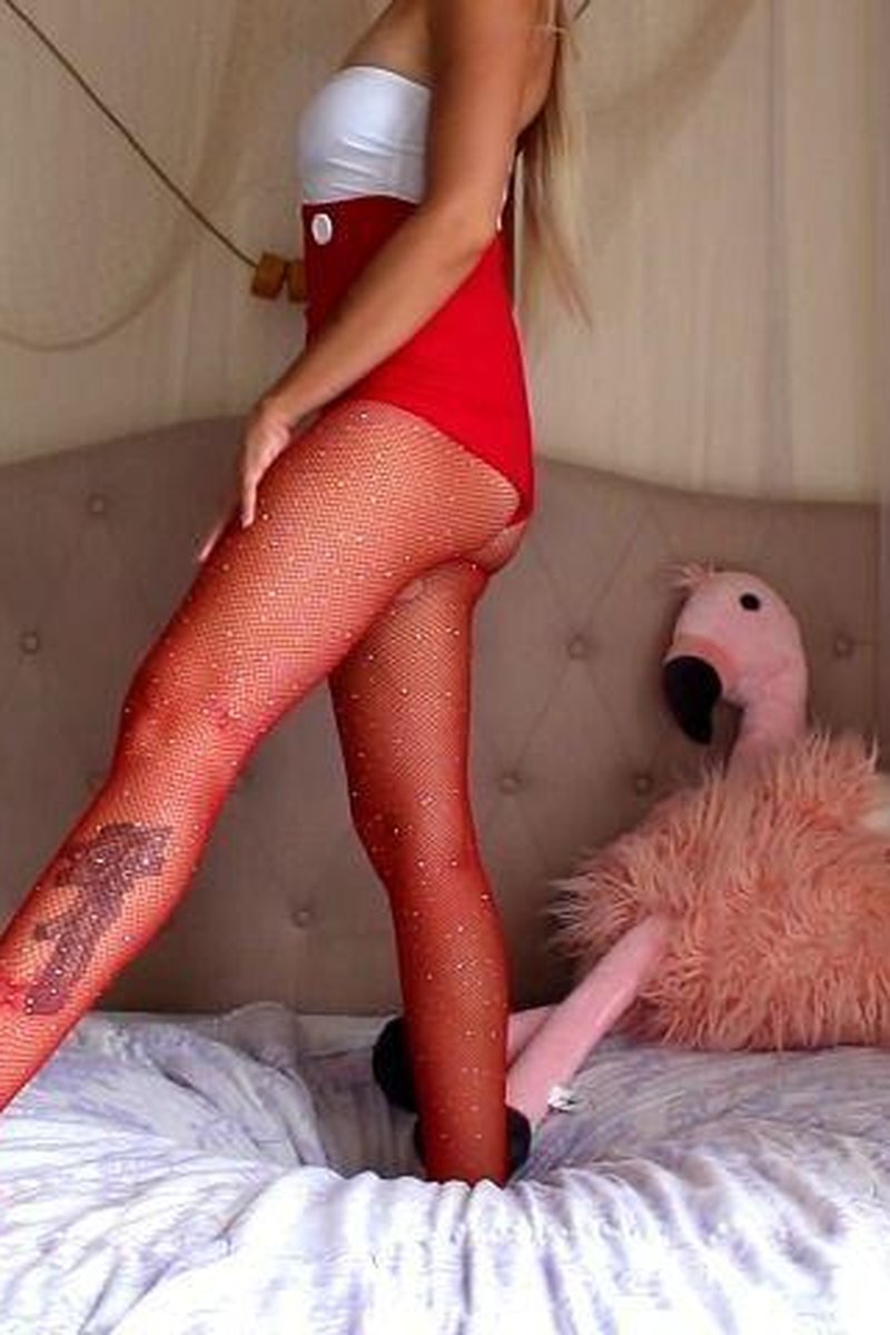 Faceless - Screenshot 1 of 4 - Bitch