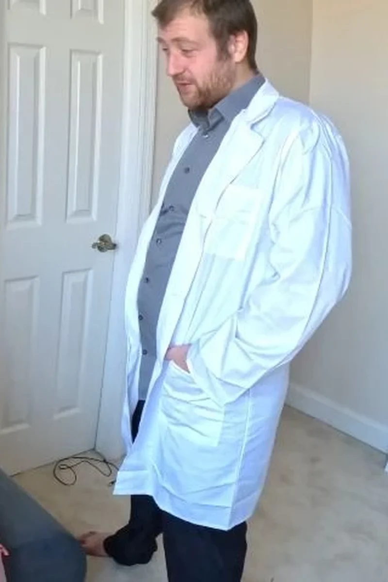 The Sketchy Fertility Doctor - Screenshot 1 of 4 - Fantasy