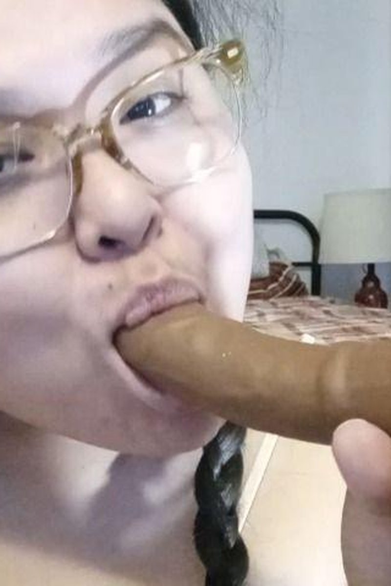 Length Training - Screenshot 1 of 4 - Blowjob