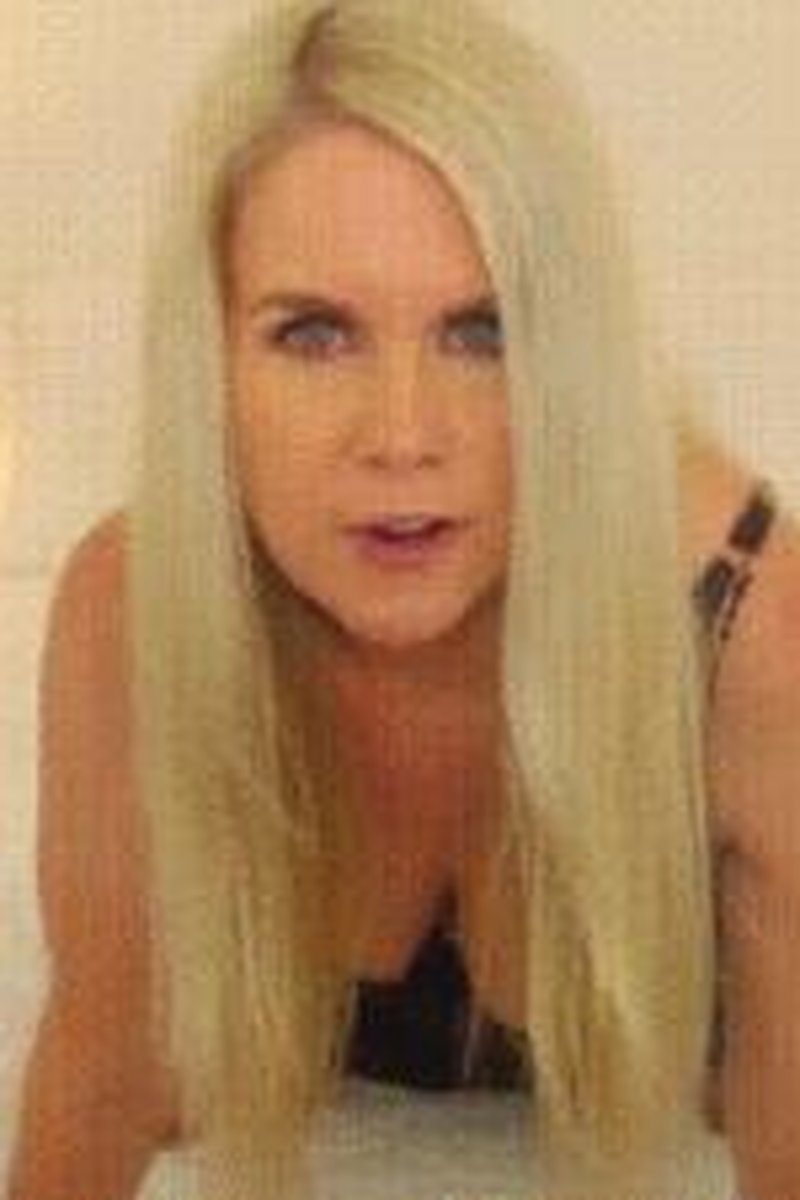 Humiliation Sissy - Screenshot 1 of 4 - Domination