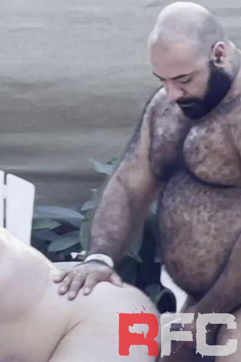 A Poolside Performance - Screenshot 1 of 4 - Daddy Roleplay