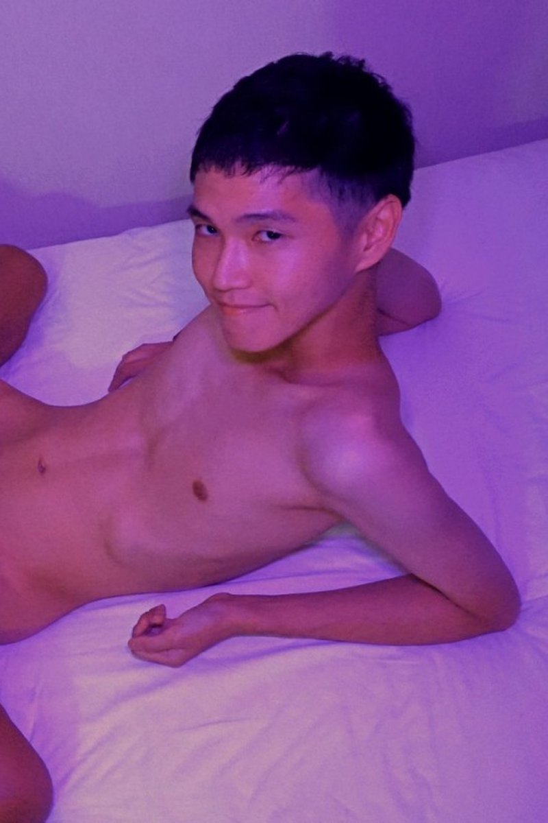 Purple Mood - Screenshot 1 of 4 - Anal
