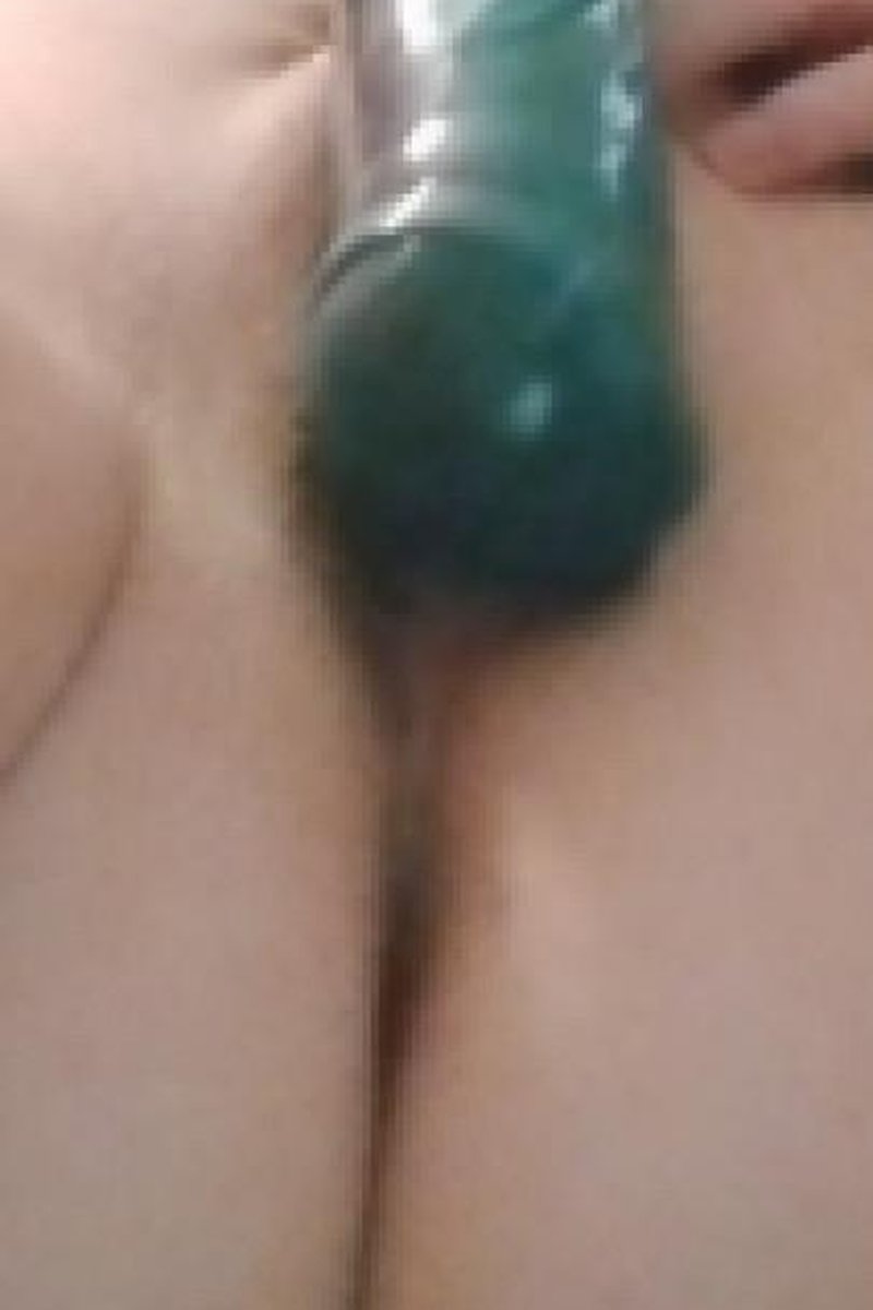 Big Dildo - Screenshot 1 of 4 - Dildo