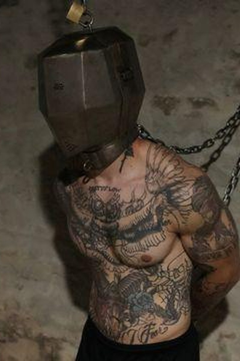 Head-Cage - Screenshot 1 of 4 - Bondage