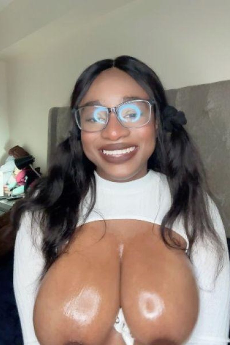 Dick Praise - Screenshot 1 of 4 - Big Tits